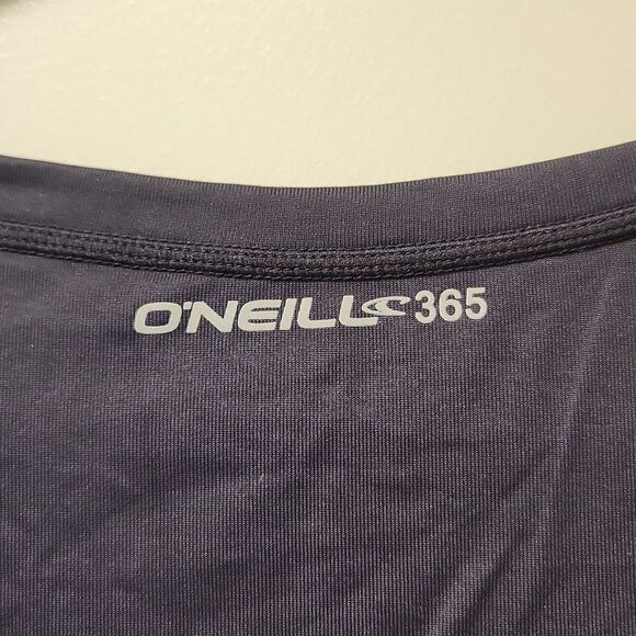 O'Neill 365 Peace Light Layer Long Sleeve Top Rashguard L NWT - Picture 3 of 9